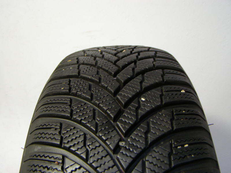 Firestone Winterhawk 4 tyre