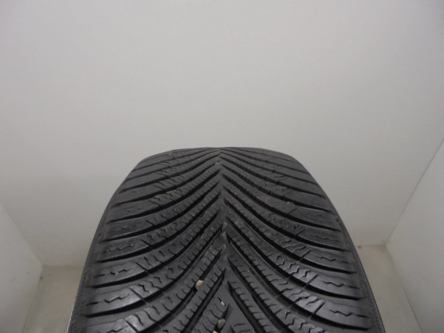 Michelin Alpin 5 tyre