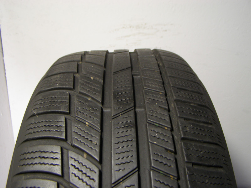 Toyo S954 Snowprox tyre