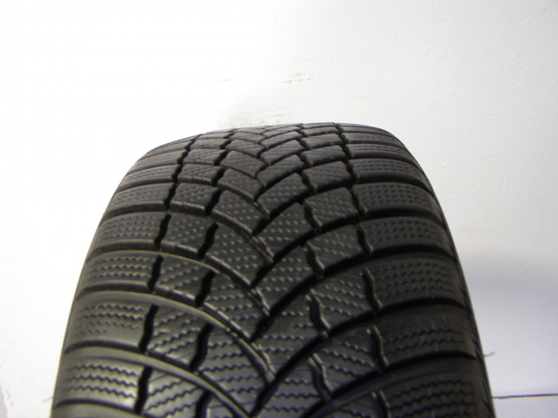 Bridgestone LM001 tyre