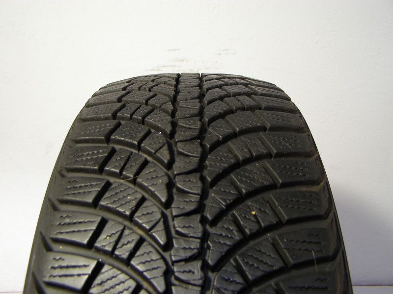Kumho WP71 Wintercraft tyre