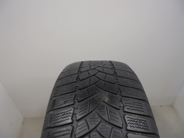 Firestone Winterhwak 3 tyre
