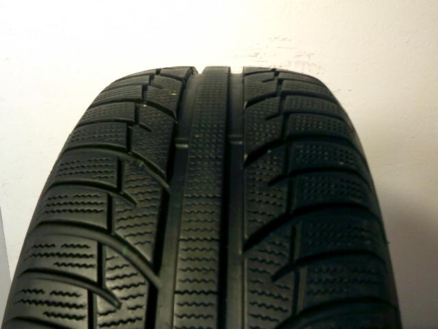 Toyo S943 Snowprox tyre