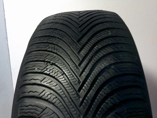 Michelin Alpin 5 tyre