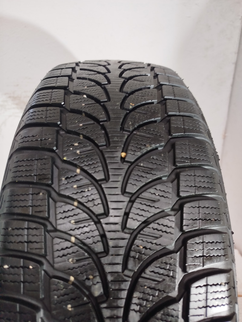 Bridgestone LM80 evo tyre