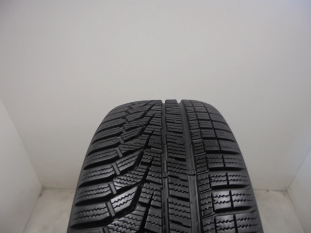 Hankook W320 Winter Icept Evo2 tyre