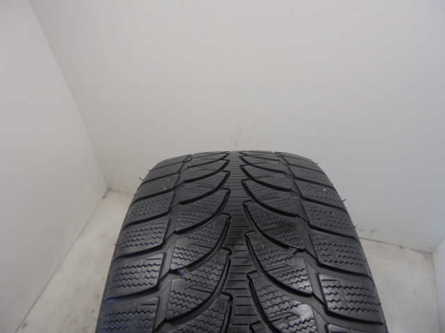 Bridgestone LM-80 Evo tyre