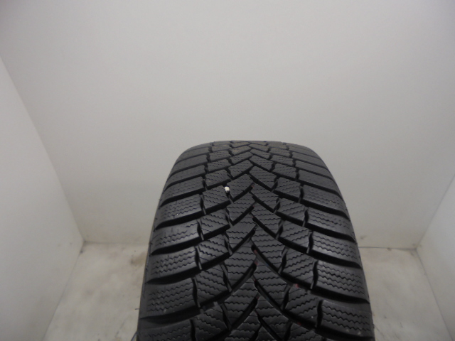 Bridgestone LM001 evo tyre