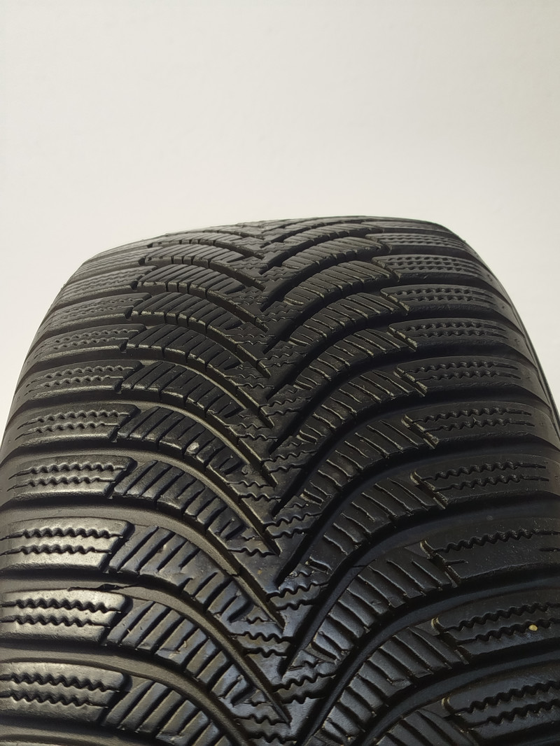 Continental TS850P tyre
