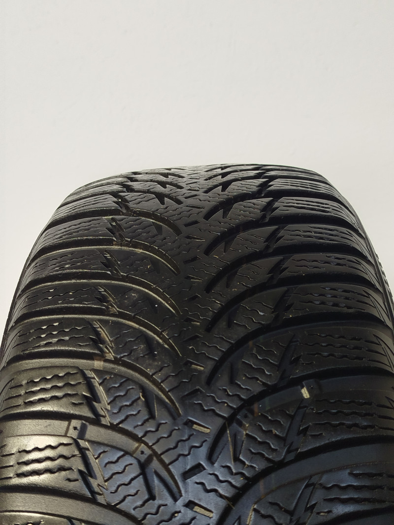 Michelin Alpin 5 tyre