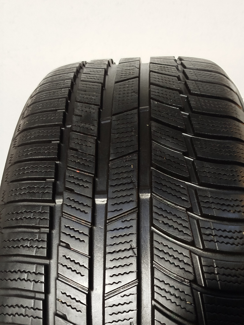 Toyo S954 Snowprox tyre