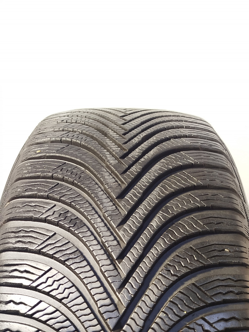 Michelin Alpin 5 tyre