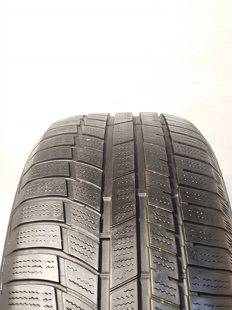 Toyo S954 Snowprox tyre
