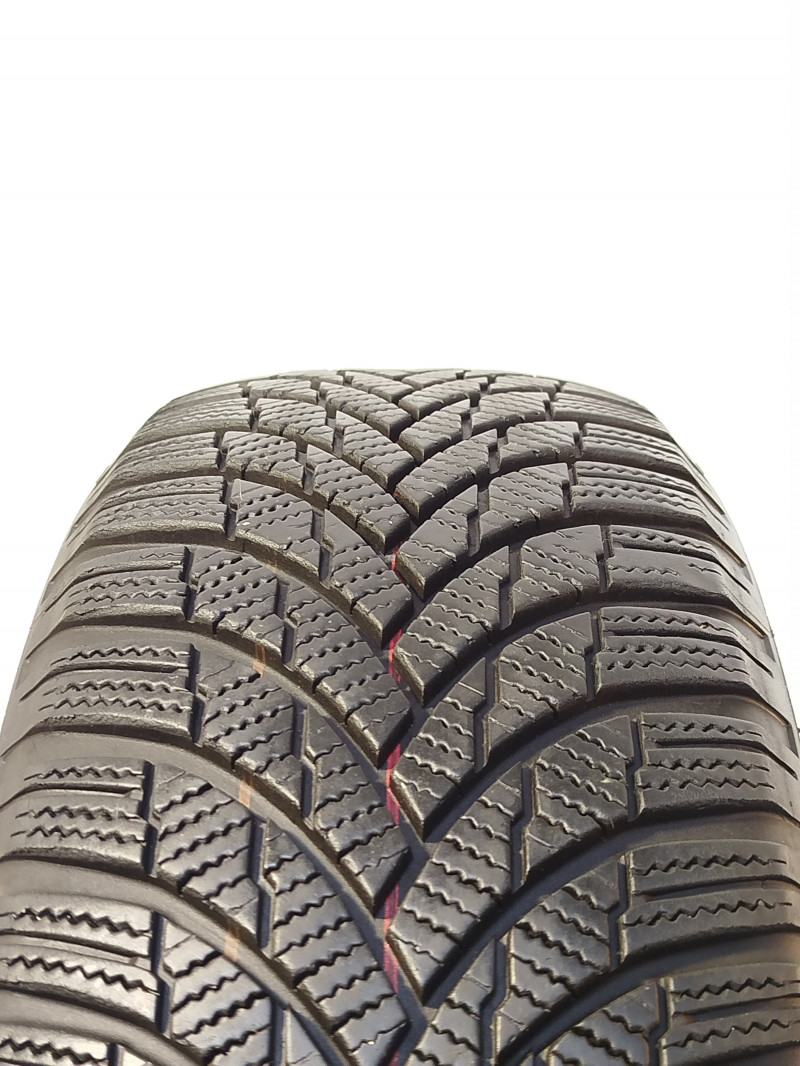 Firestone Winterhawk 4 tyre