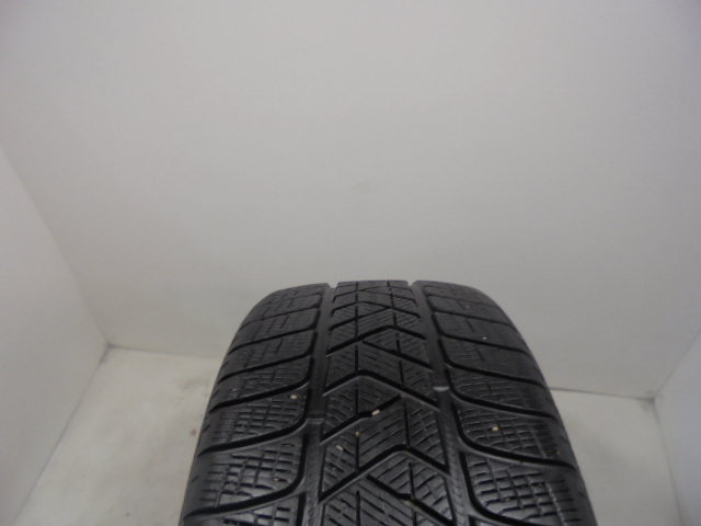 Pirelli Scorpion Winter tyre