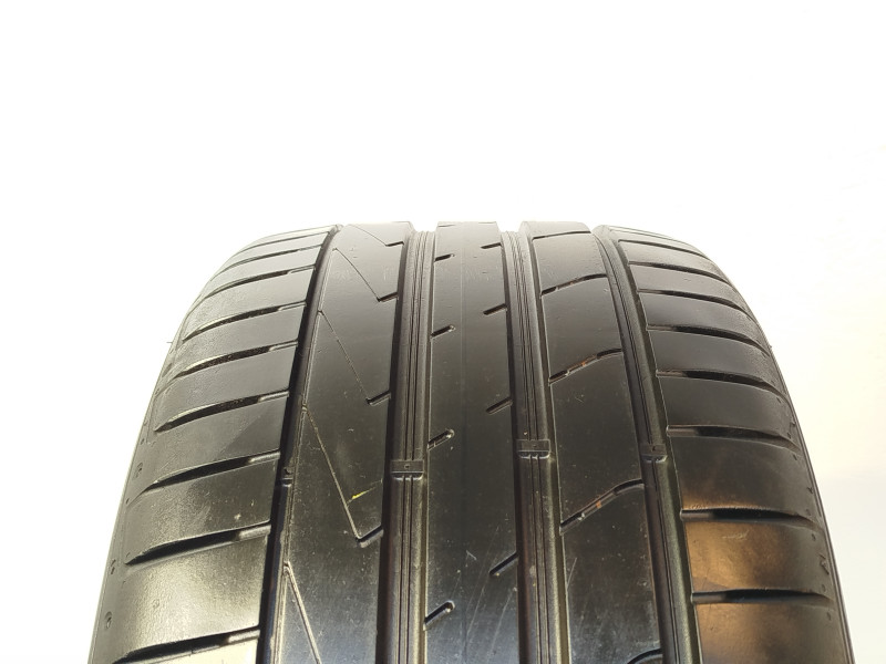 Hankook K117 Ventus S1 Evo 2 tyre