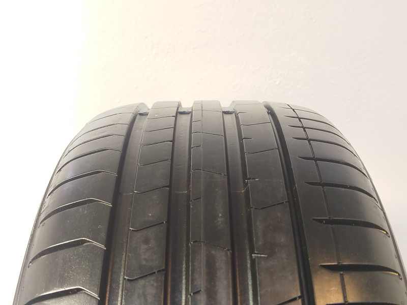Pirelli Pzero tyre