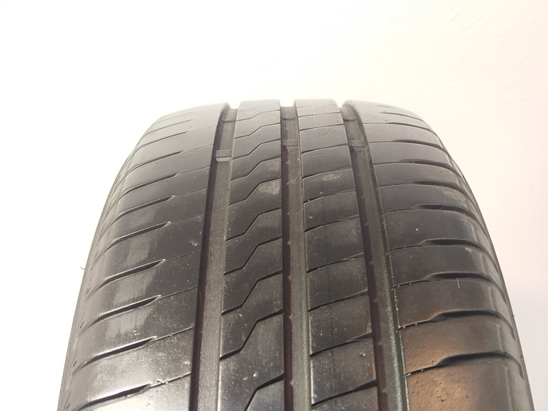 Firestone Roadhawk tyre