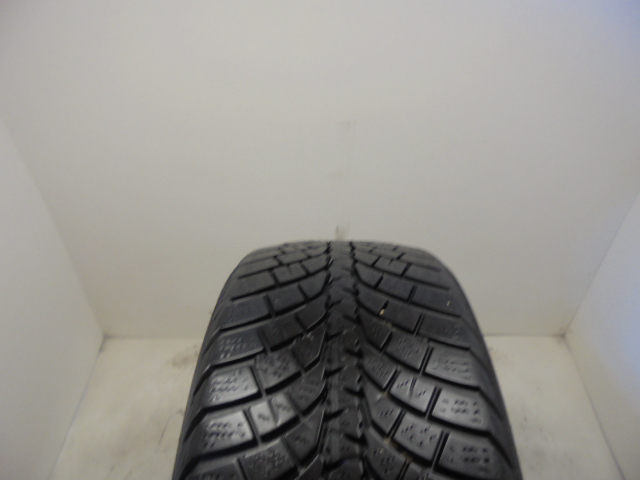 Kumho WP71 Wintercraft tyre