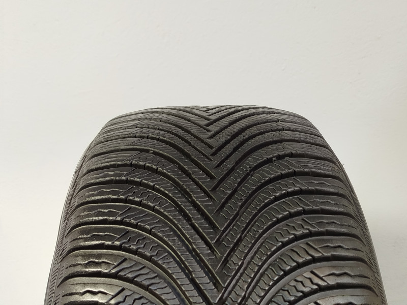 Michelin Alpin 5 tyre