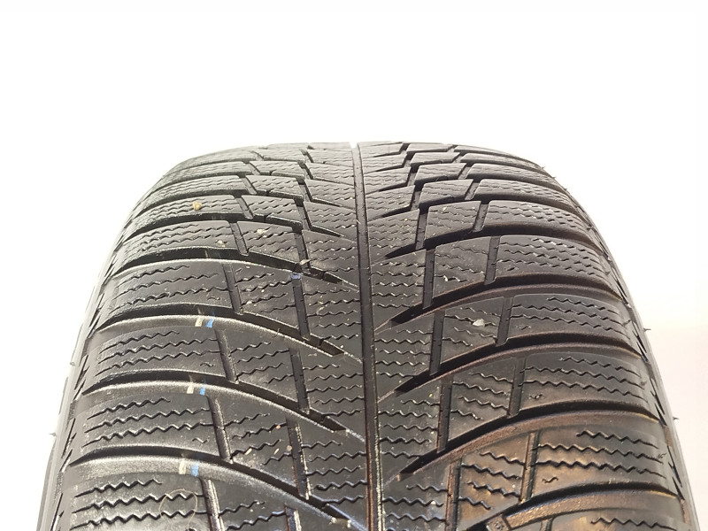Bridgestone LM001 tyre