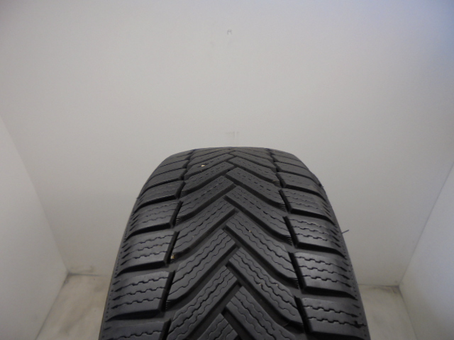 Michelin Alpin 6 tyre