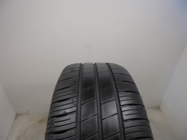Goodyear Efficientgrip Performance tyre
