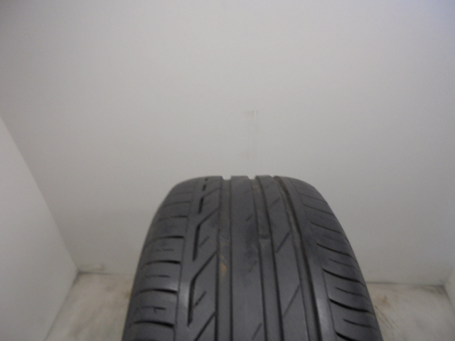 Bridgestone T001 tyre