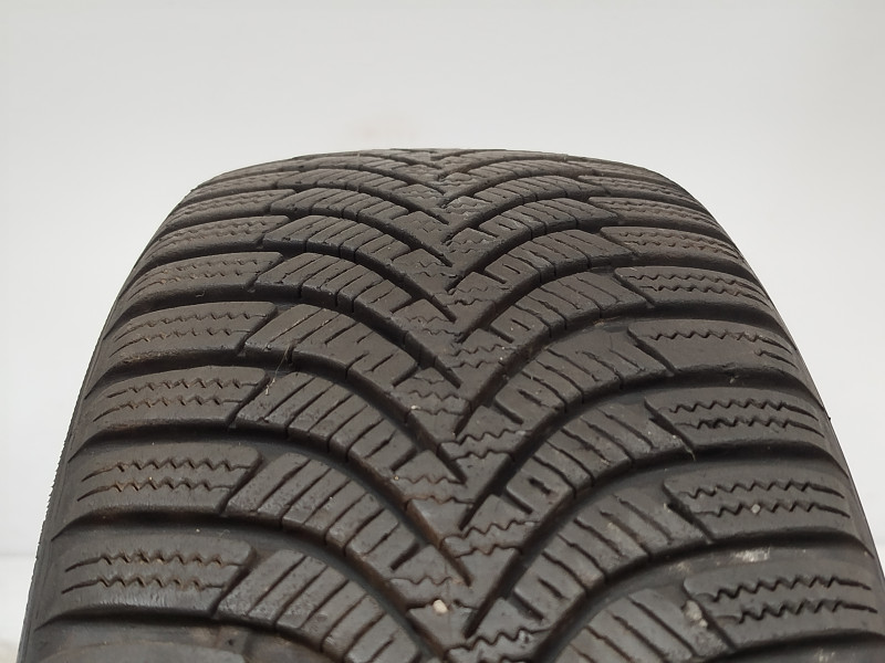 Hankook W452 Winter icept RS2 tyre