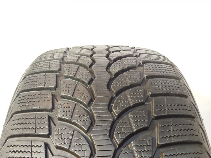 Bridgestone LM32 tyre