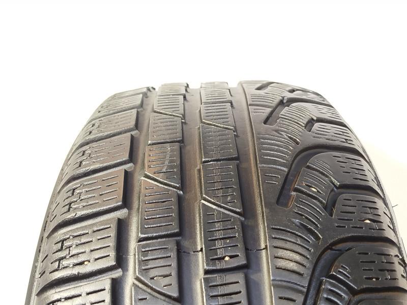 Pirelli Sottozero II tyre