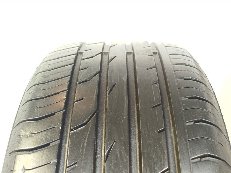Continental Premiumcontact 2 tyre