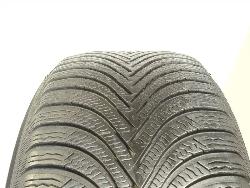Michelin Alpin 5 tyre