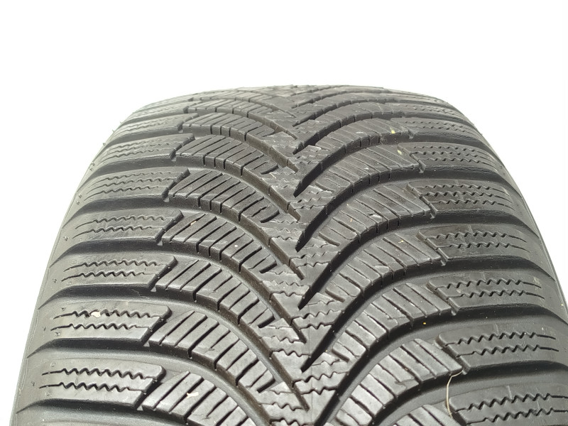 Hankook W452 Winter icept RS2 tyre