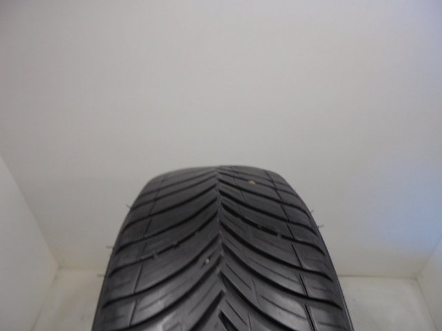 Kleber Quadraxer 3 tyre