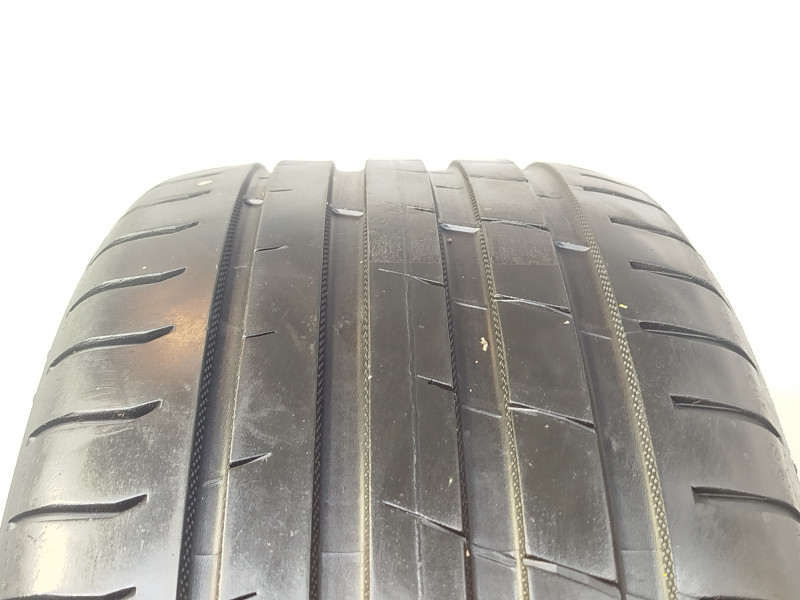 Nokian Powerproof tyre