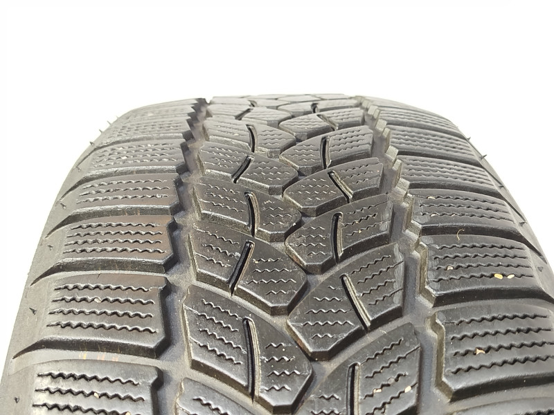 Firestone Winterhawk 3 tyre