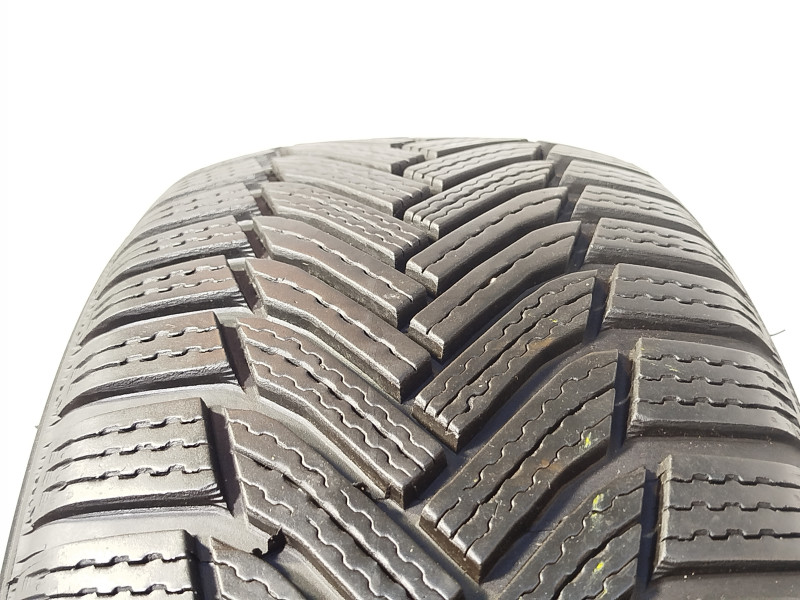 Michelin Alpin 6 tyre