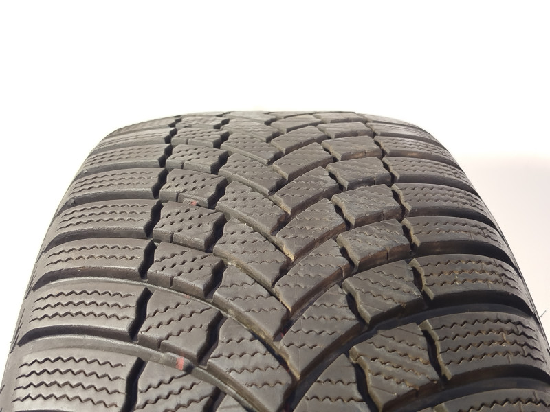 Bridgestone LM001 Evo tyre