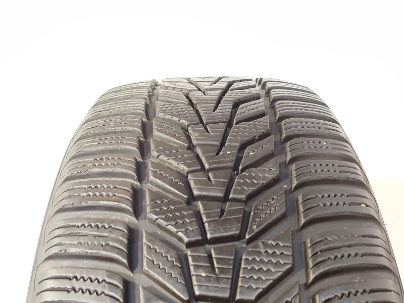 Hankook W330A I cept EVO3 tyre