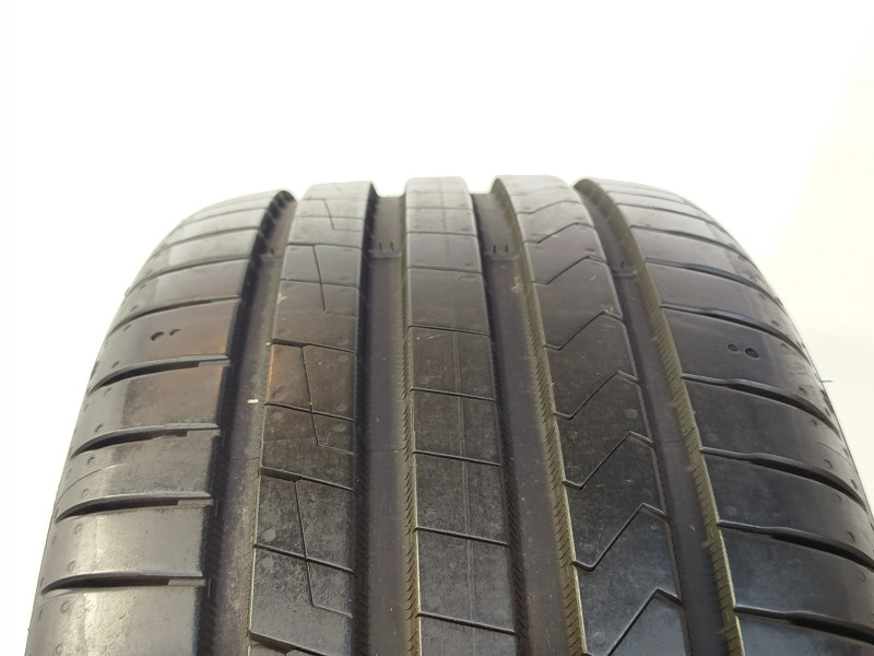 Hankook K135 Ventus Prime 4 tyre