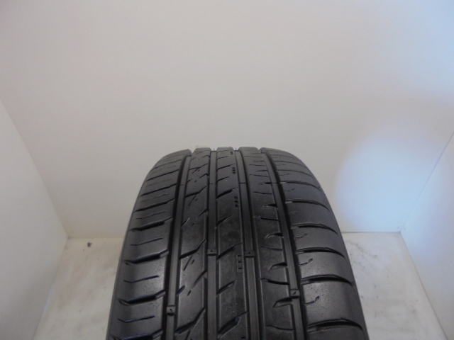 Kumho HP91 tyre