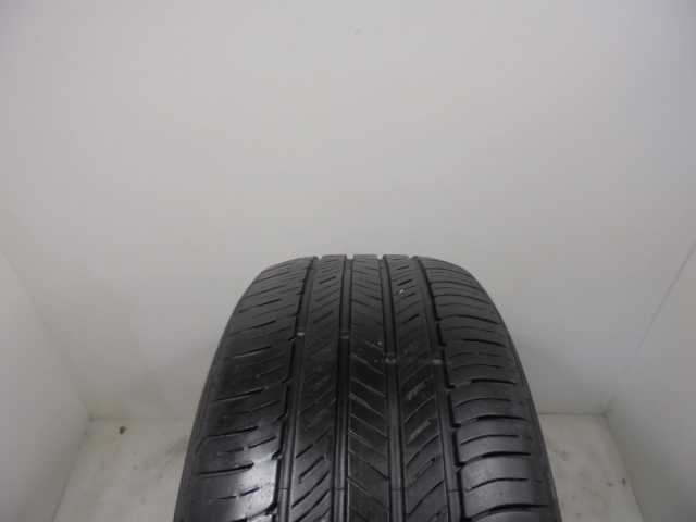 Kumho HP71 tyre