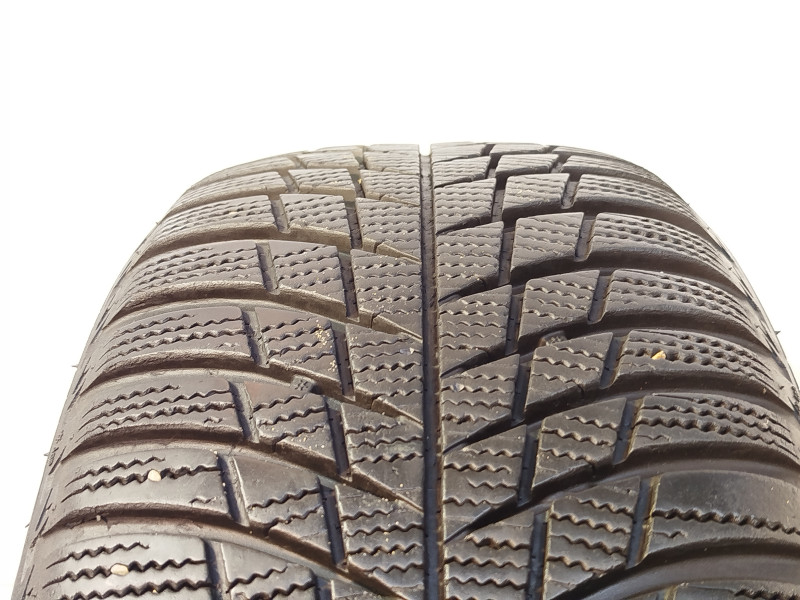 Bridgestone LM001 tyre