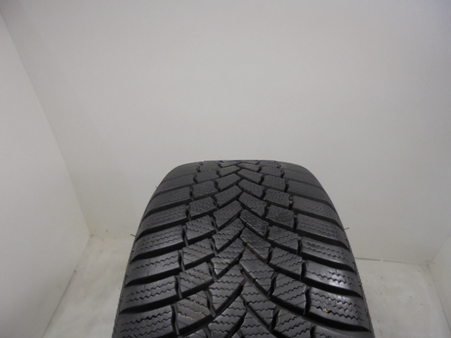 Bridgestone LM001 Evo tyre