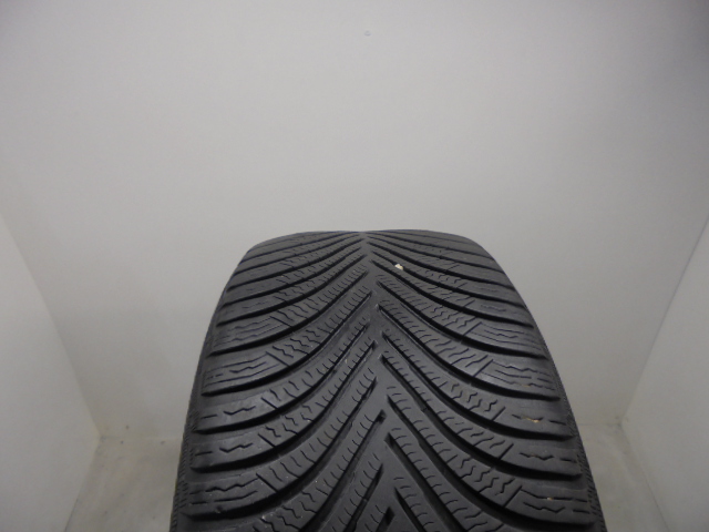 Michelin Alpin 5 tyre