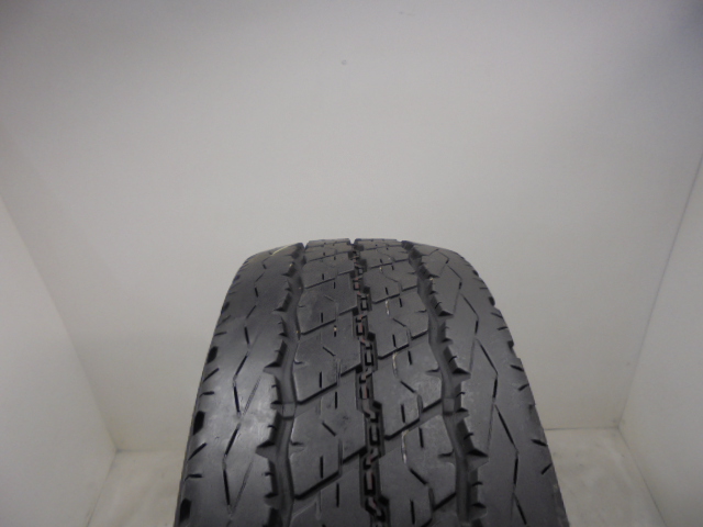 Bridgestone R630 tyre