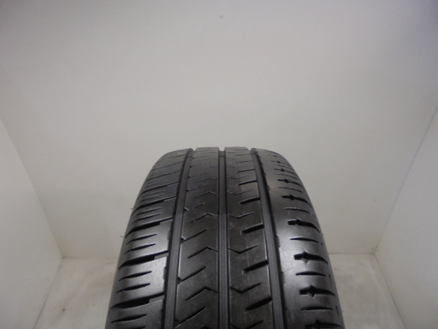 Hankook RA28E tyre