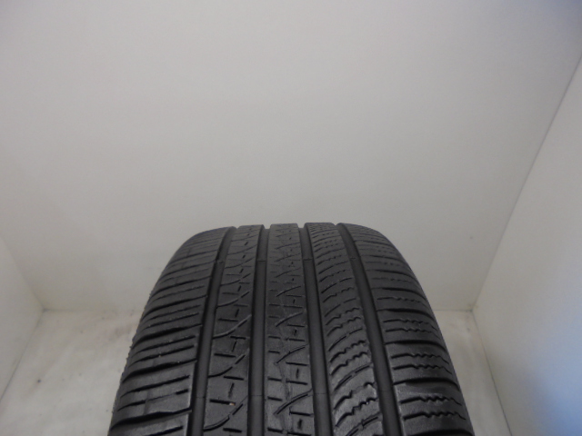 Pirelli Scorpion Zero AS tyre