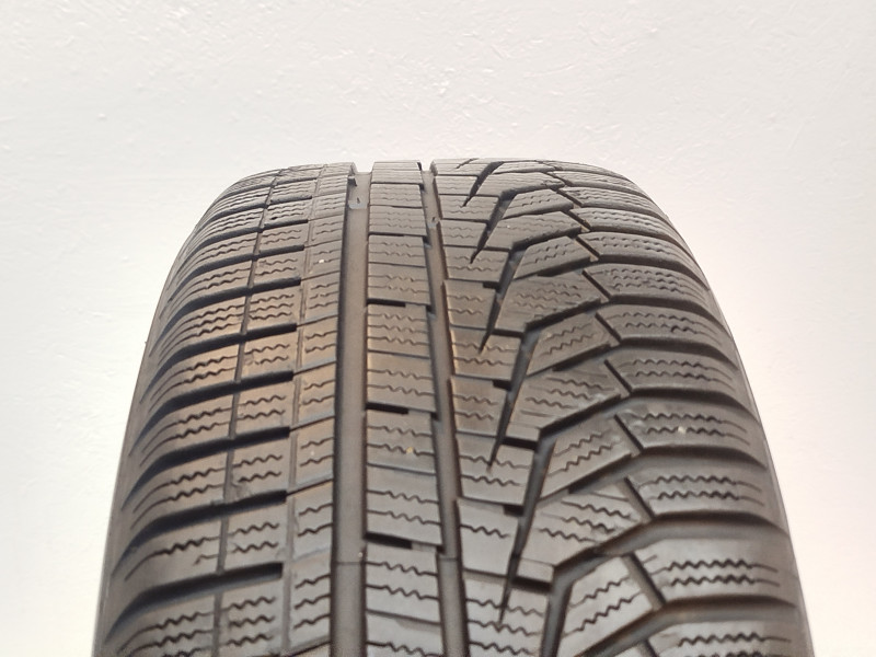 Hankook W320 Winter Icept Evo2 tyre